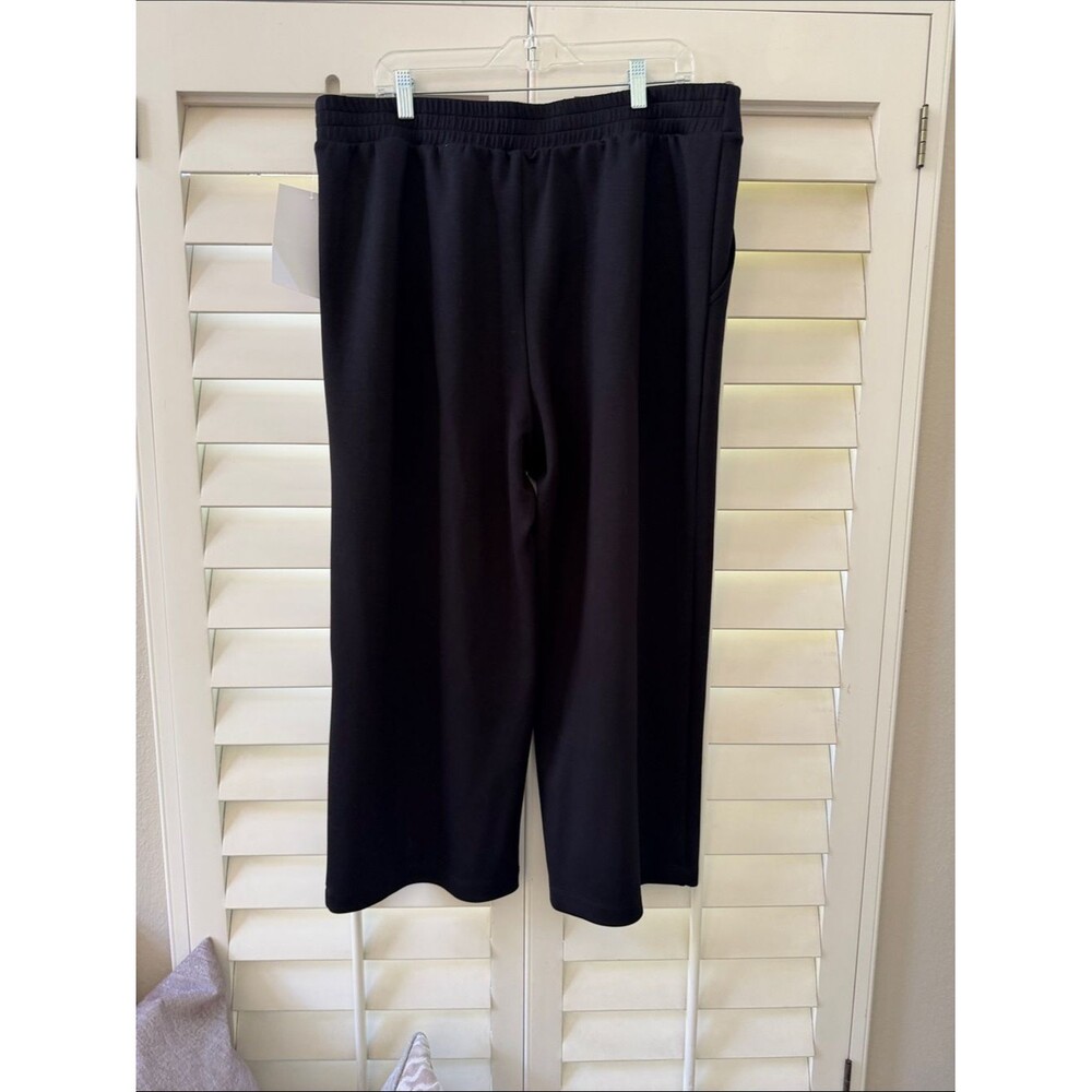Scuba Black Wide Cropped Leg Pants - Picture 4 of 5